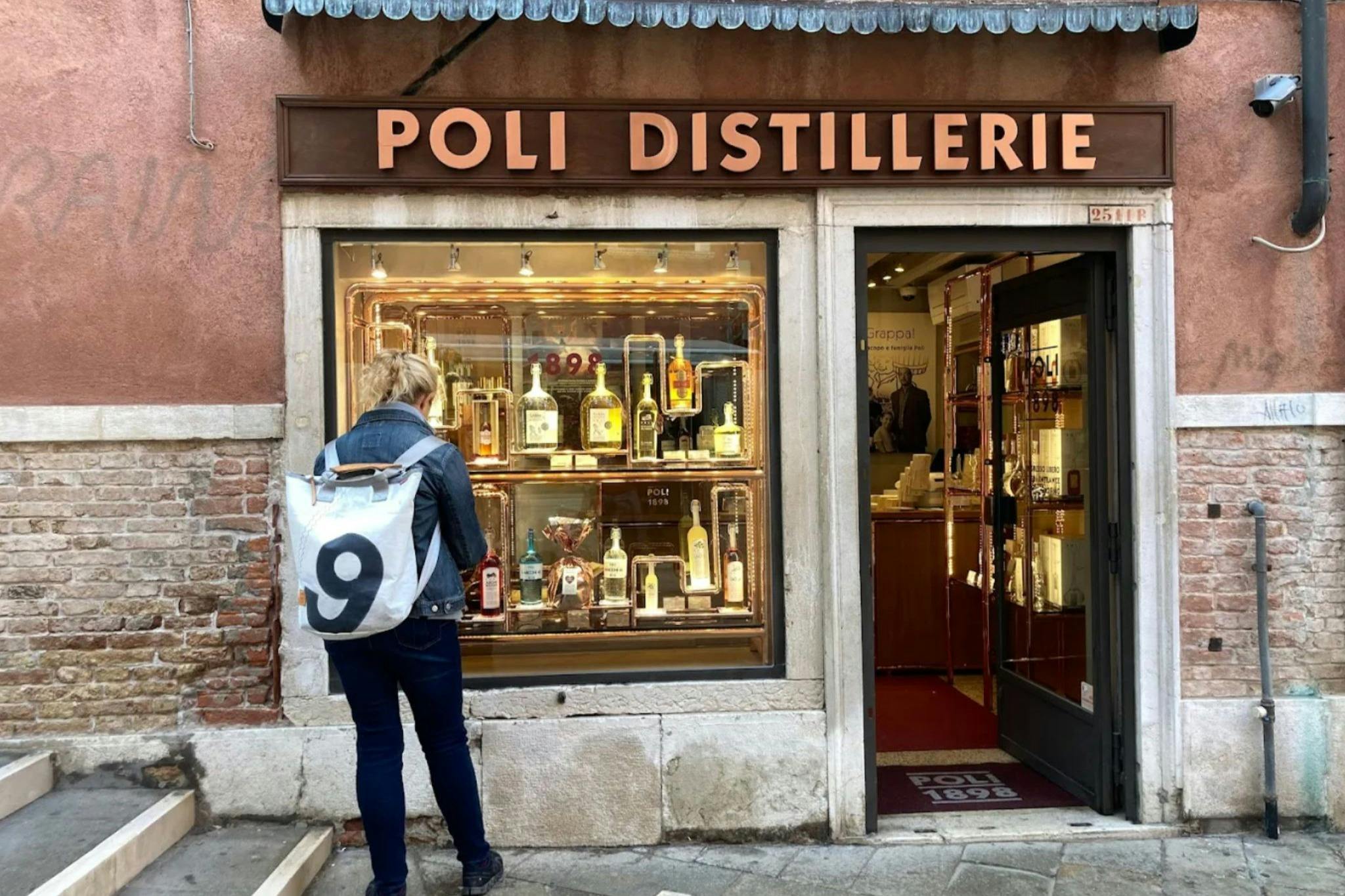 Tast de grappa a Venècia - Porta d'entrada