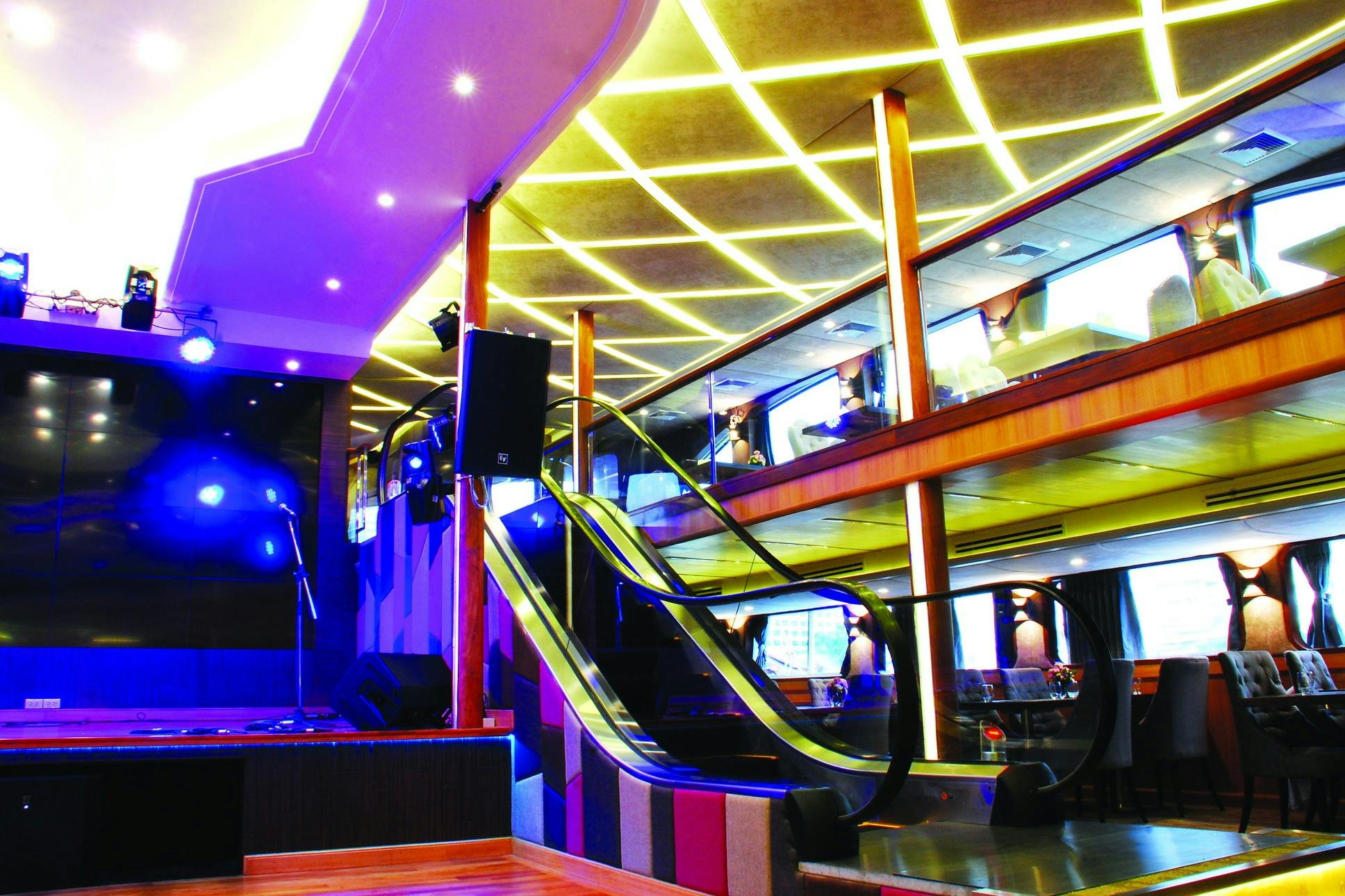 리버시티 부두에서 즐기는 방콕 펄 크루즈