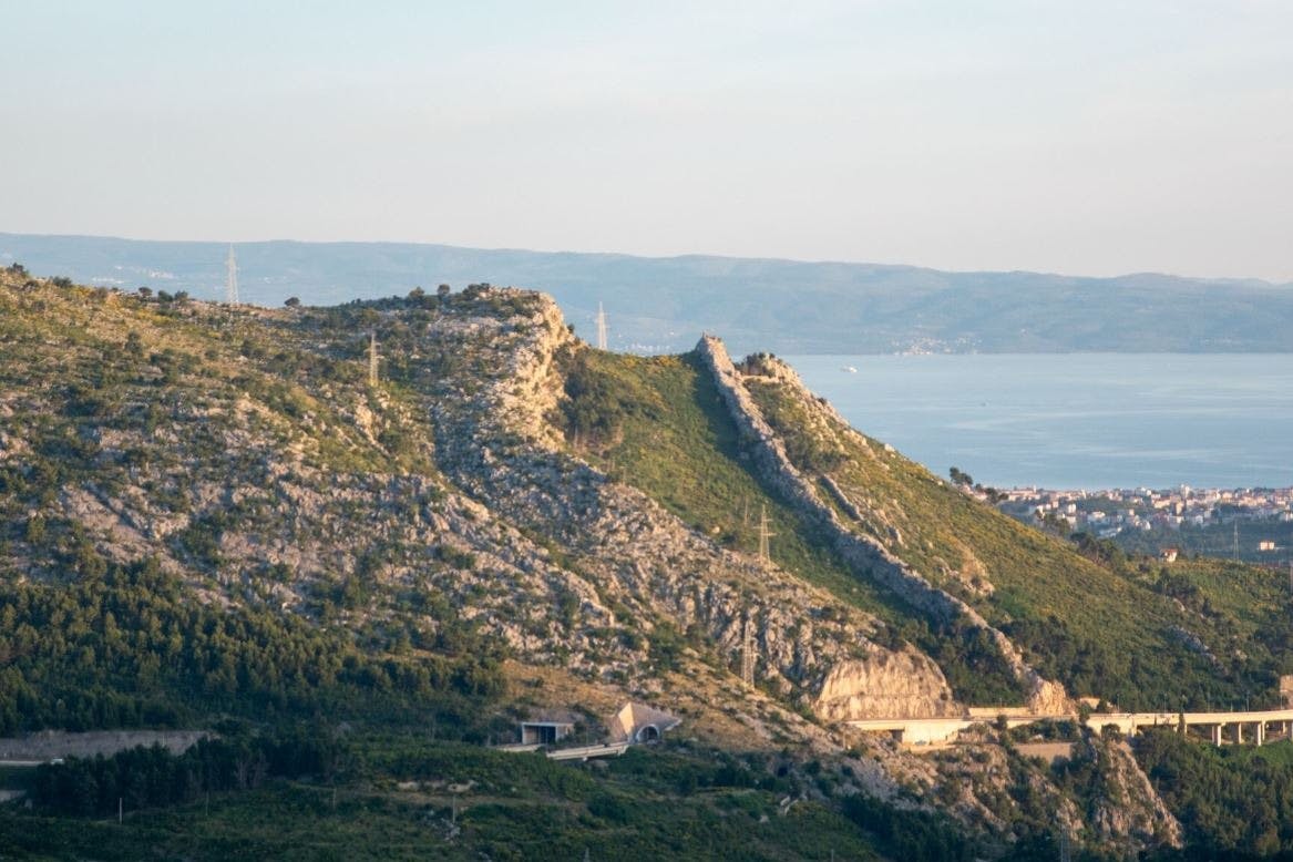 Excursión nocturna al atardecer en Klis