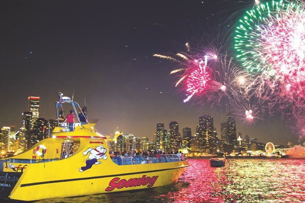 Crociera con fuochi d'artificio sul lungolago di Chicago - Alloggi in Chicago