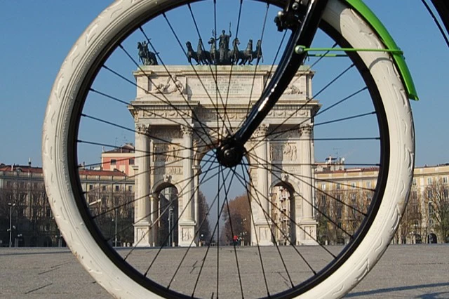 Milan: City Bike Tour