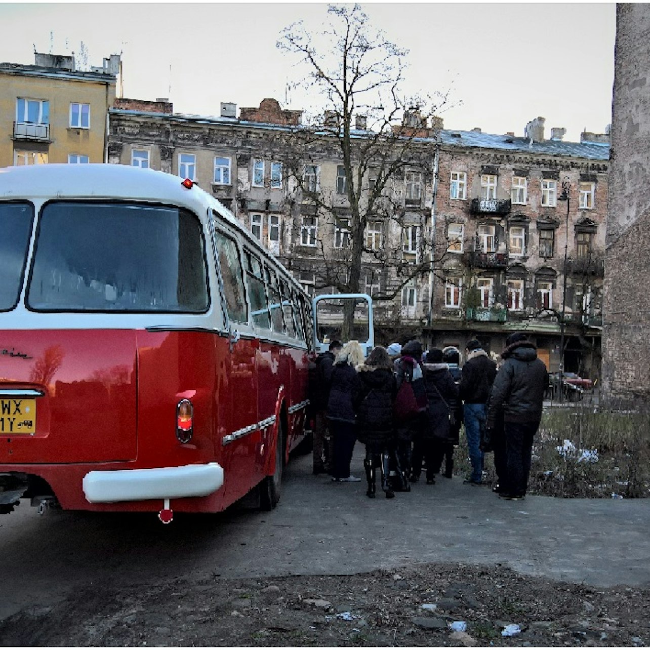 Tour en bus retro: El lado oscuro de Varsovia - Alojamientos en Varsovia