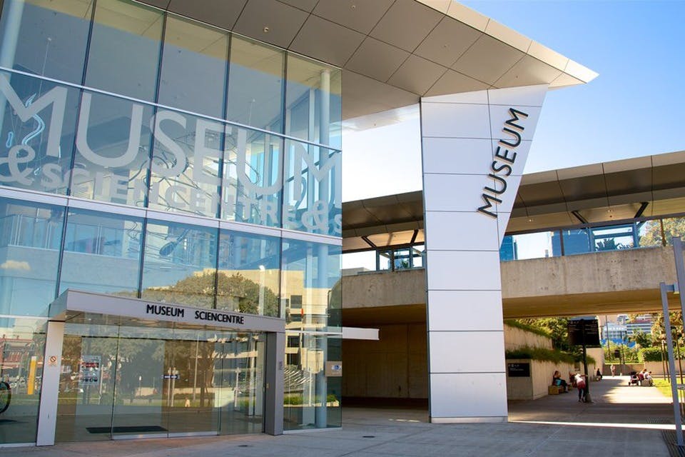 퀸즐랜드 박물관 입장
