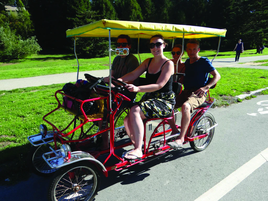 San Francisco: Surrey Bike Rental in Golden Gate Park