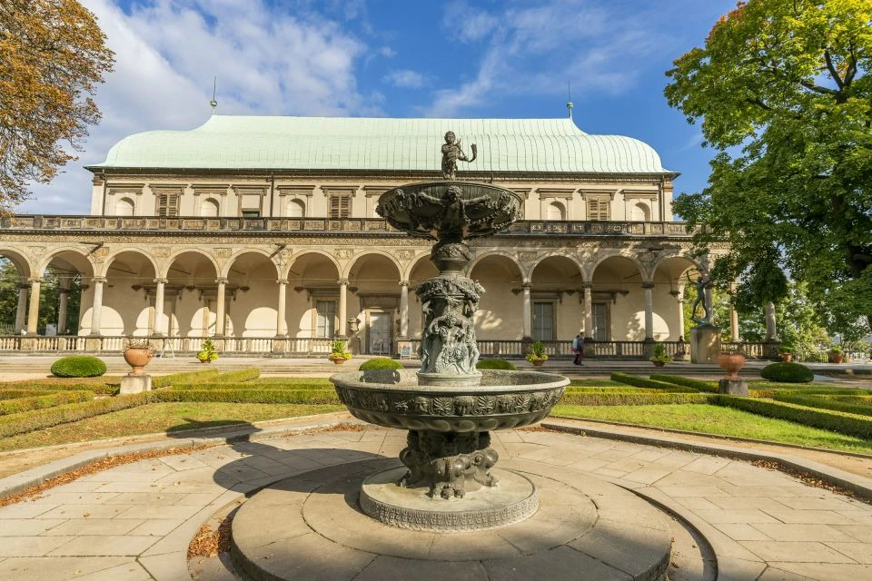 Prague Castle: Interiors - Private