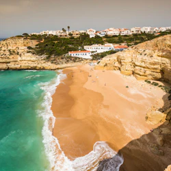 Benagil Caves: 90-min Speedboat Tour from Portimão