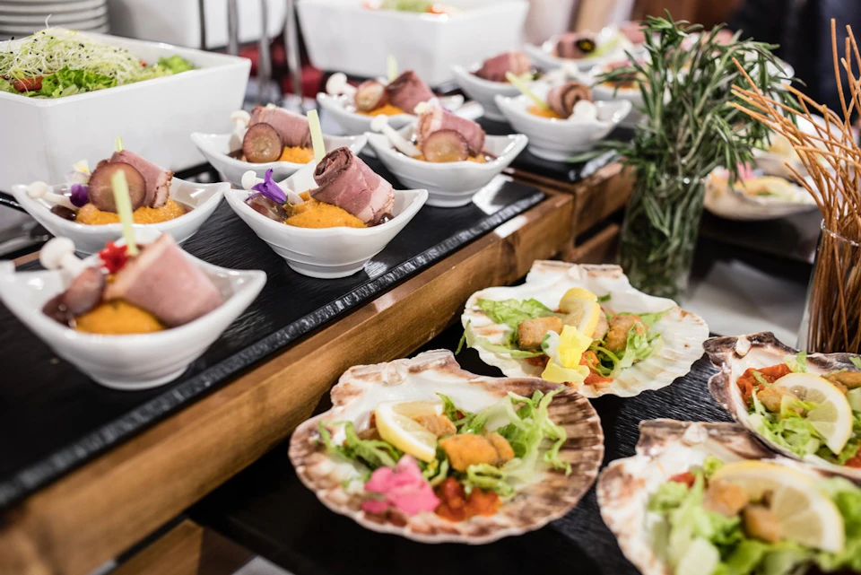 Finger food (10-Course option only)