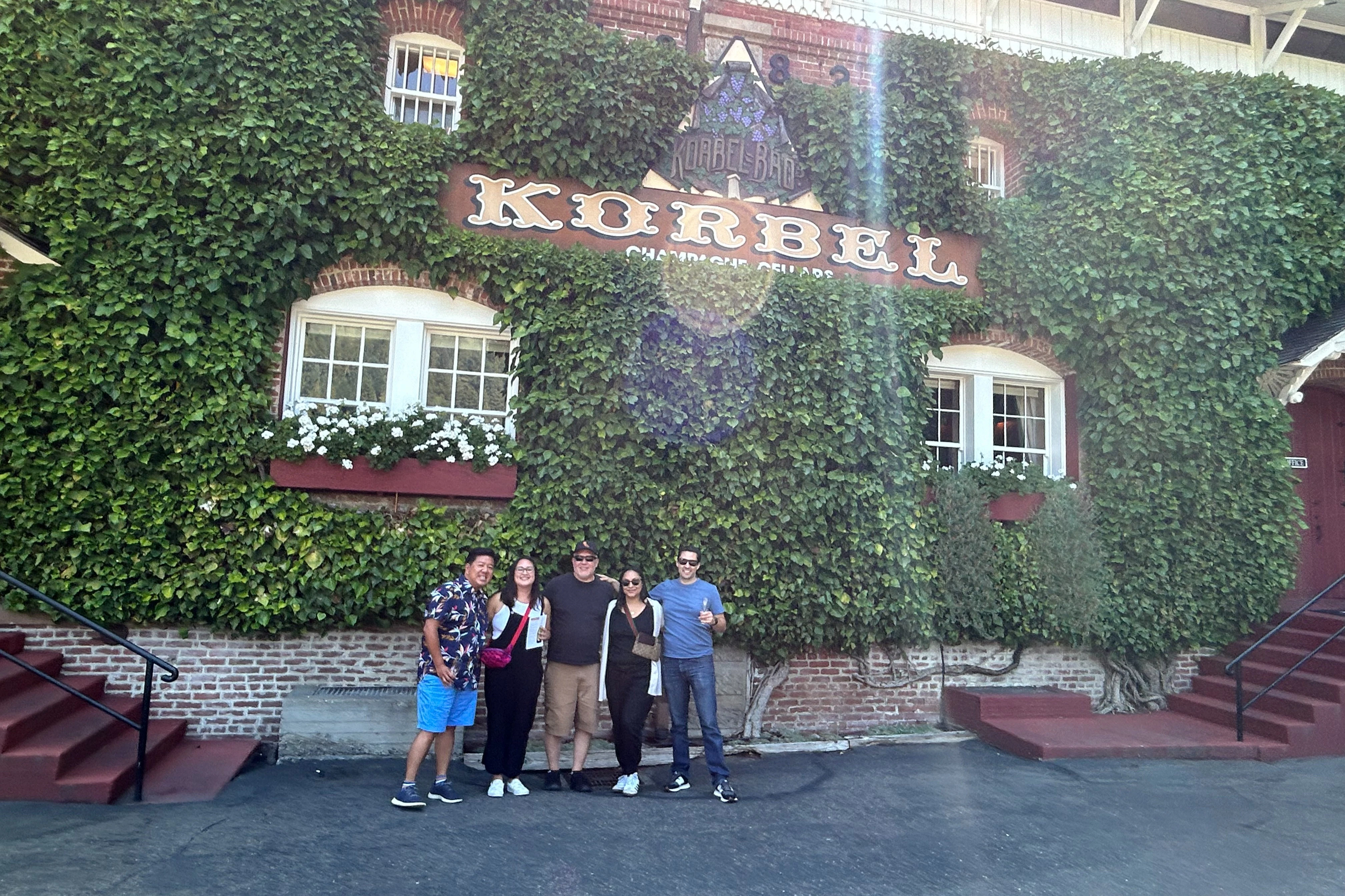 Russian River Valley: Full-Day Guided Tour from San Francisco + Wine Tasting