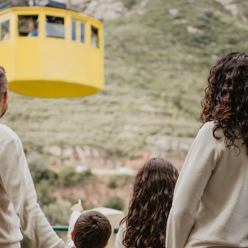 Teleférico Montserrat: Viagem de Ascensão - Photo 3