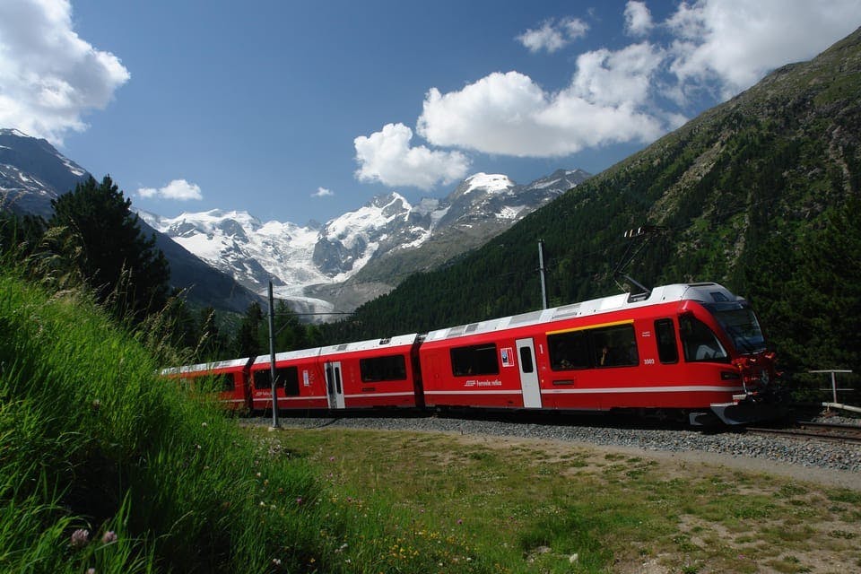 St. Moritz & Tirano: Day Trip from Milan + Bernina Train Ticket - Photo 7