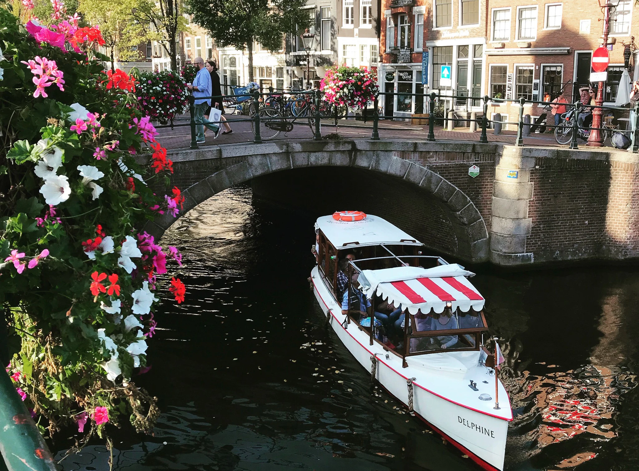 Amsterdam: Private Canal Cruise