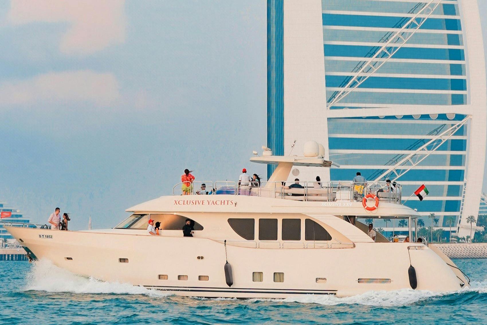 Passeio de iate de luxo no Dubai Harbour com churrasco e bebidas - Photo 6