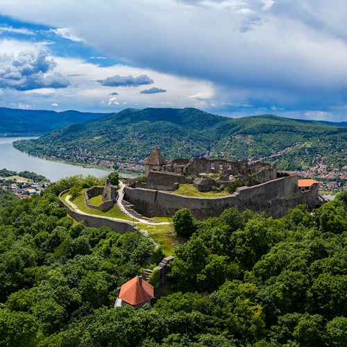 Passeio de um dia inteiro pela curva do Danúbio saindo de Budapeste - Photo 4
