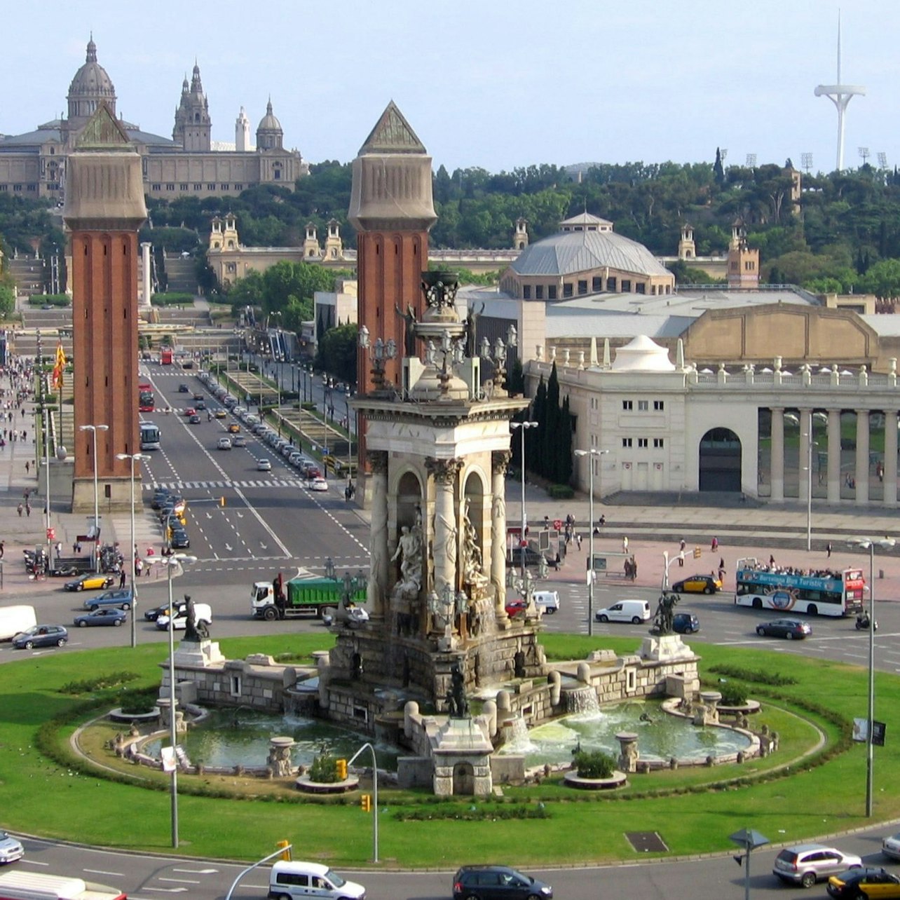 Barcelona & Gaudí's Art Work: Bus Tour from Lloret