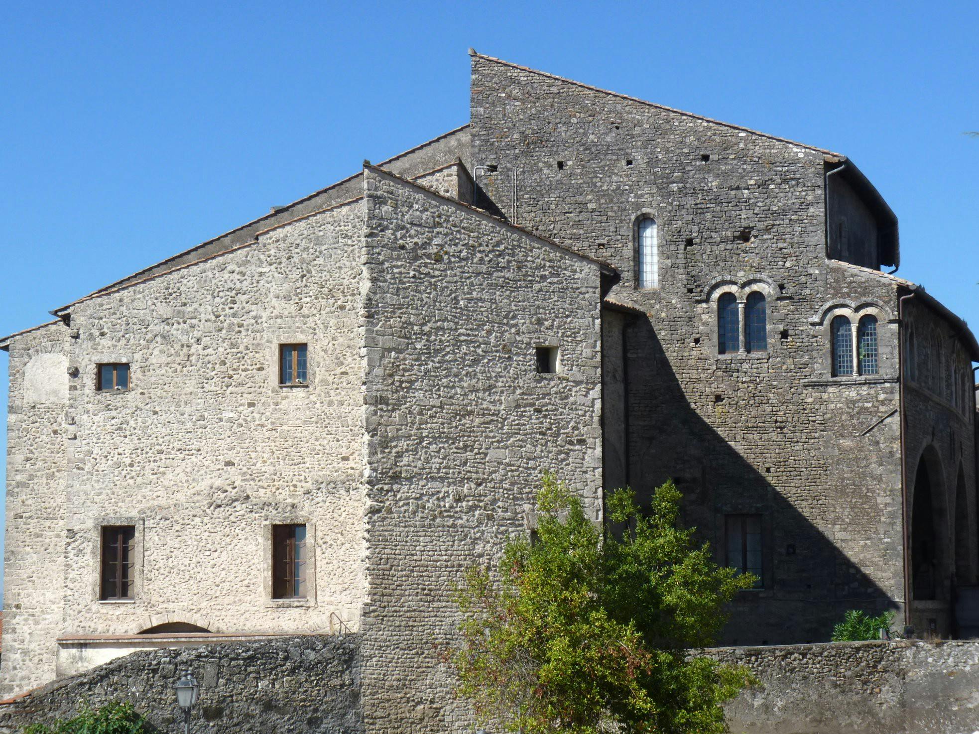 <City 71631> things to do #5: Boniface VIII Palace