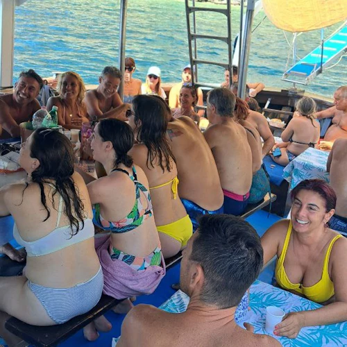 Ischia: Daily Boat Trip with Lunch & Drinks - Photo 15
