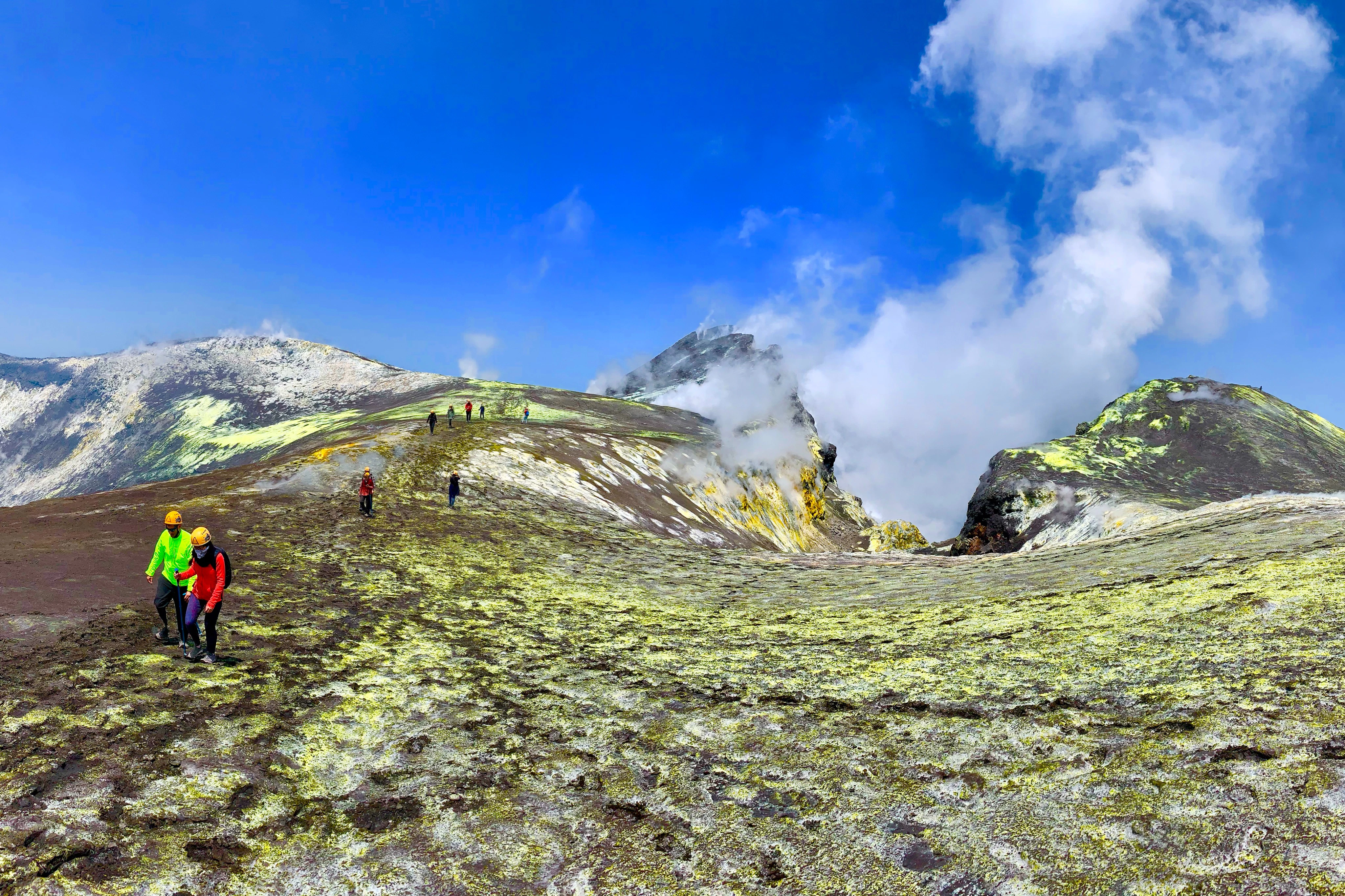 Mount Etna North: Summit Excursion by 4x4 + Trekking