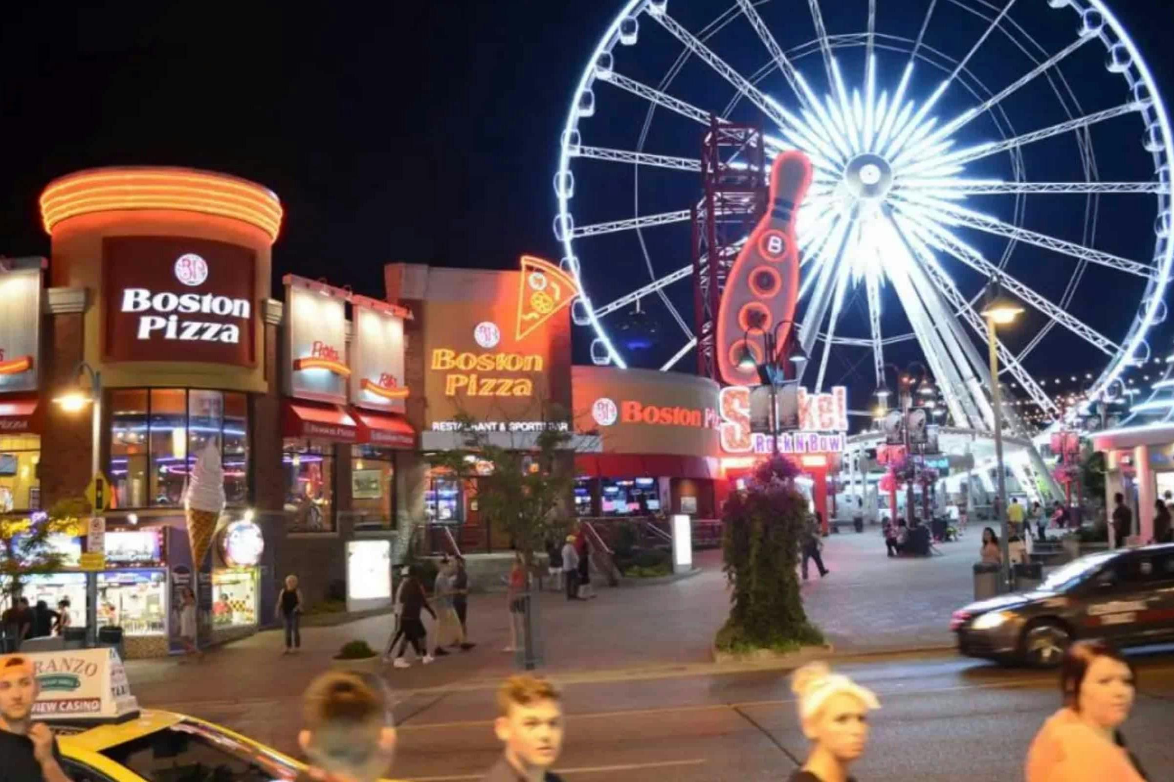 Clifton Hill - Niagara's "mini-vegas" village