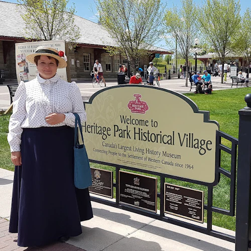 Passeio de Ônibus de História de Calgary com Admissão ao Parque Patrimonial - Photo 2