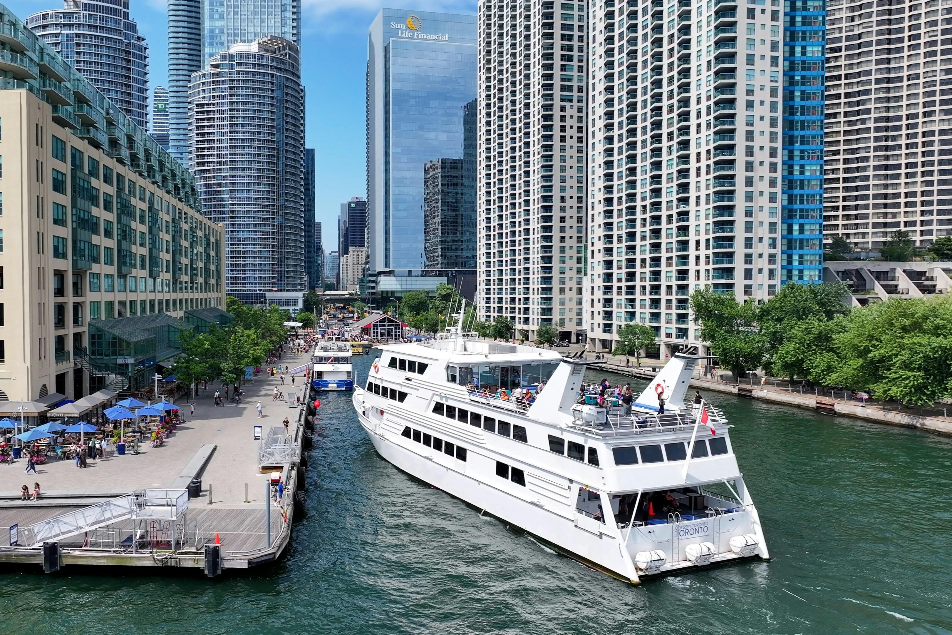 Toronto Harbour: Brunch Cruise 2