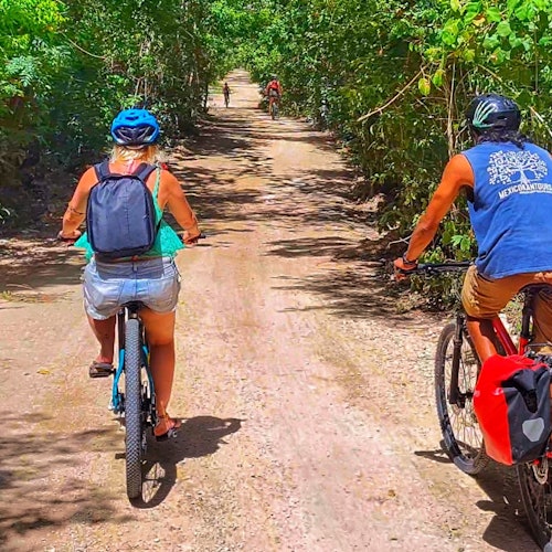 Tulum & 2 Cenotes Trail: Bike Tour + Lunch