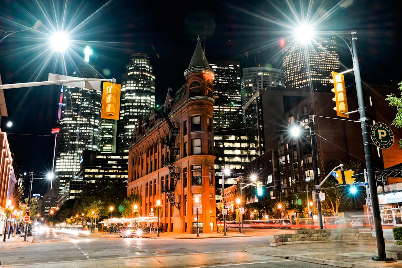 Tour nocturno por Toronto con admisión a la torre CN - Alojamientos en Toronto