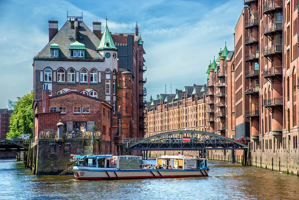 Hamburg: 2-Hour Harbor Cruise