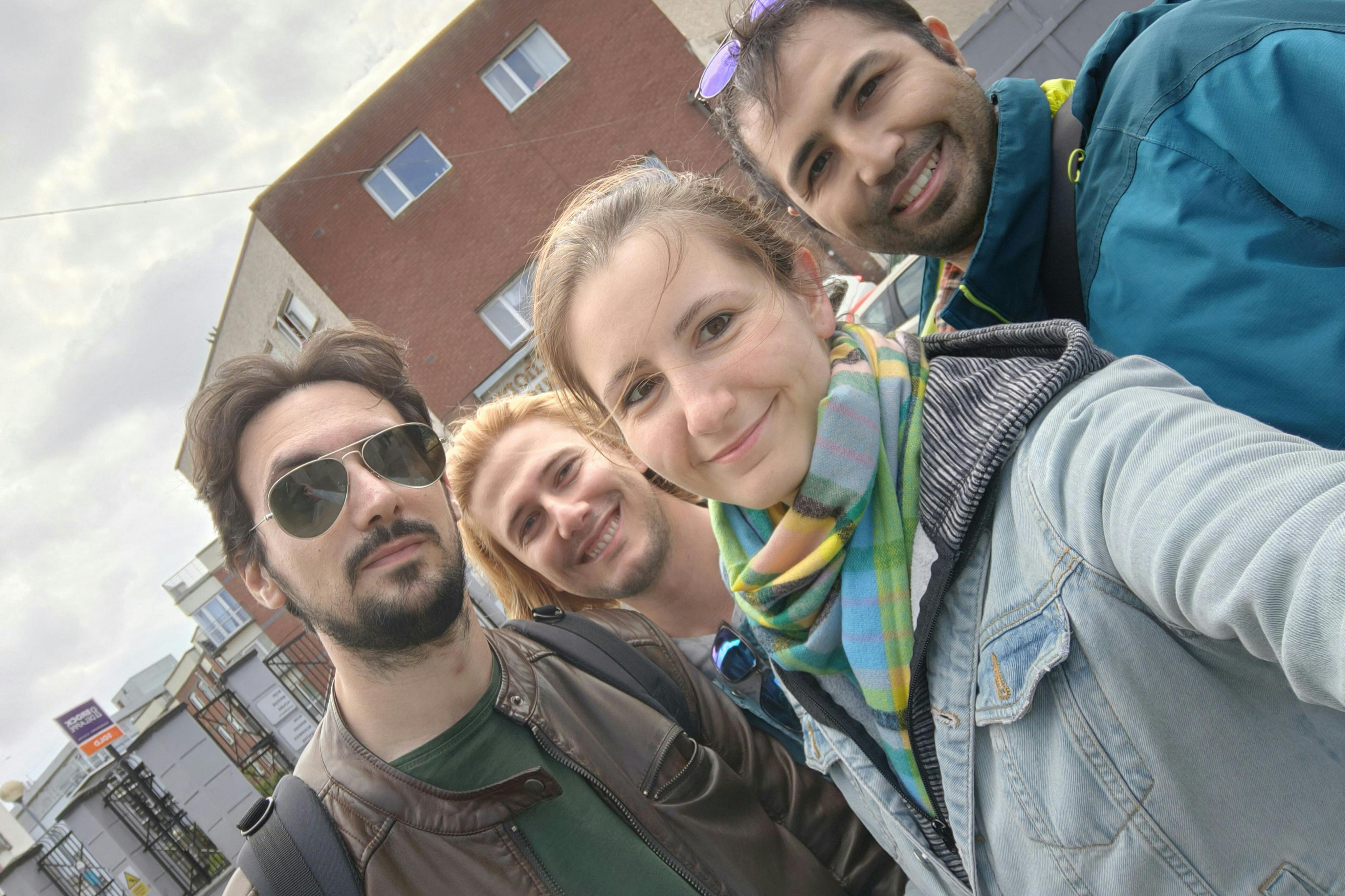 Happy Questo players.