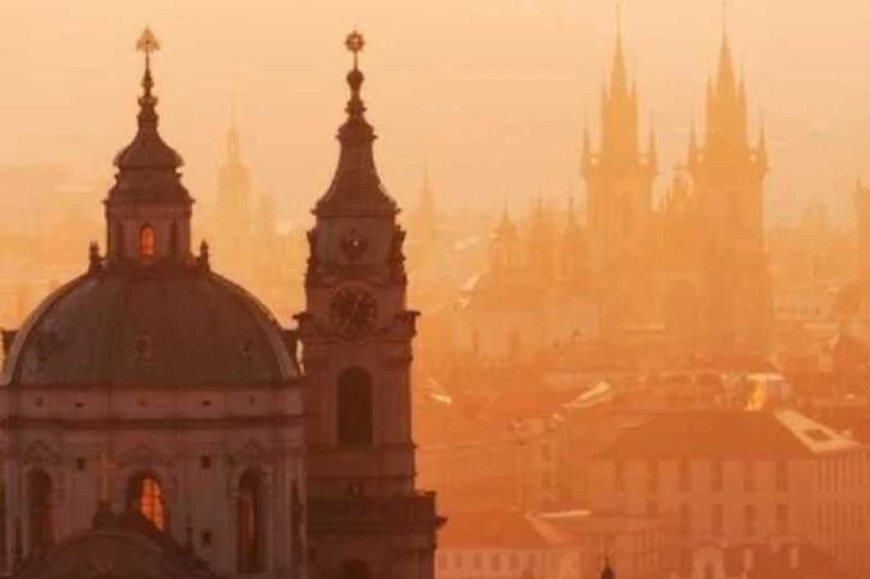 Prague: Old Town, Jewish Quarter & New Town Walking Tour