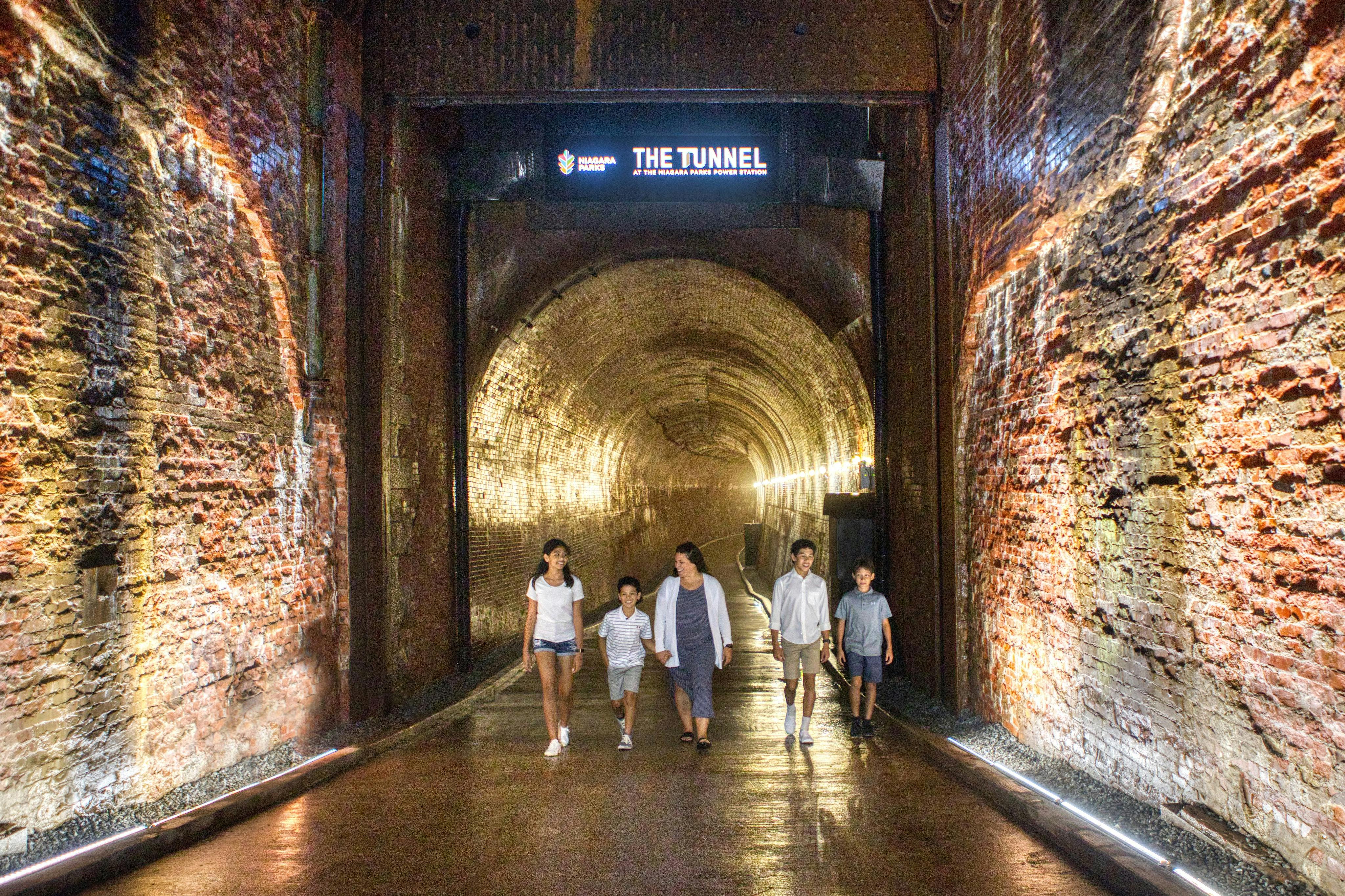 El túnel de la central elèctrica de les Cascades del Niàgara