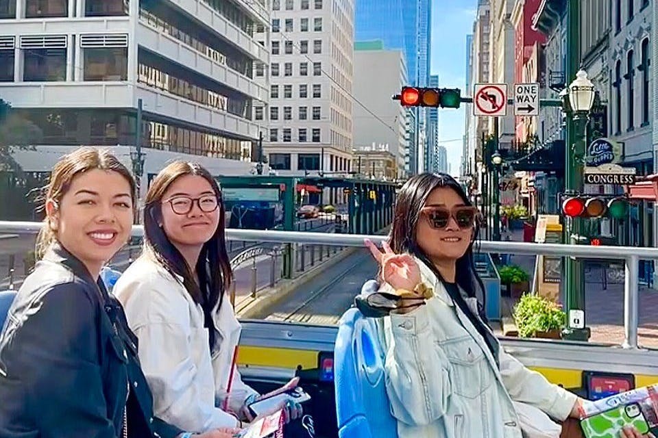 Houston City Bus Tour + Downtown Aquarium Entry Ticket