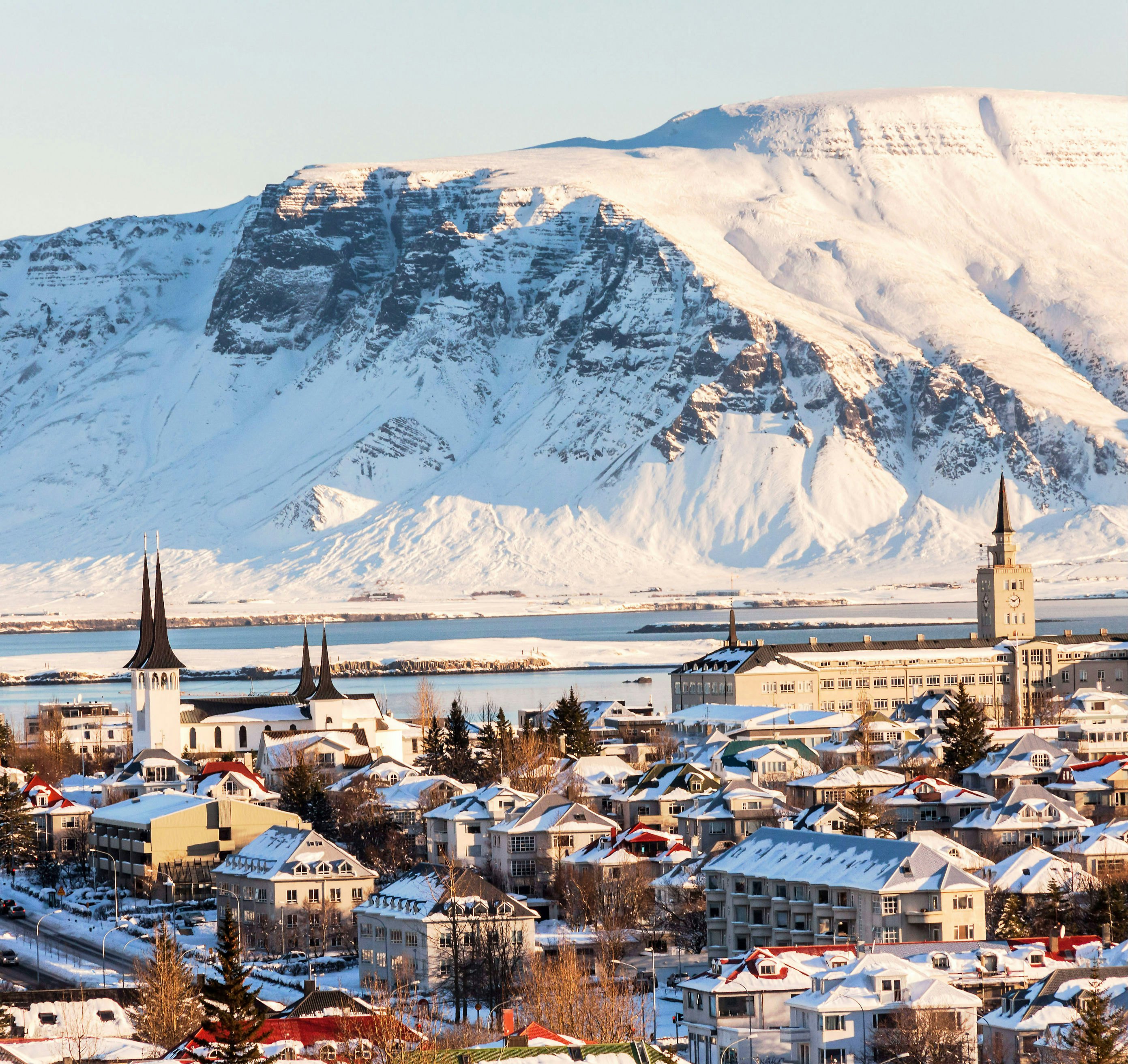 Online Chat & Dating in Reykjav k