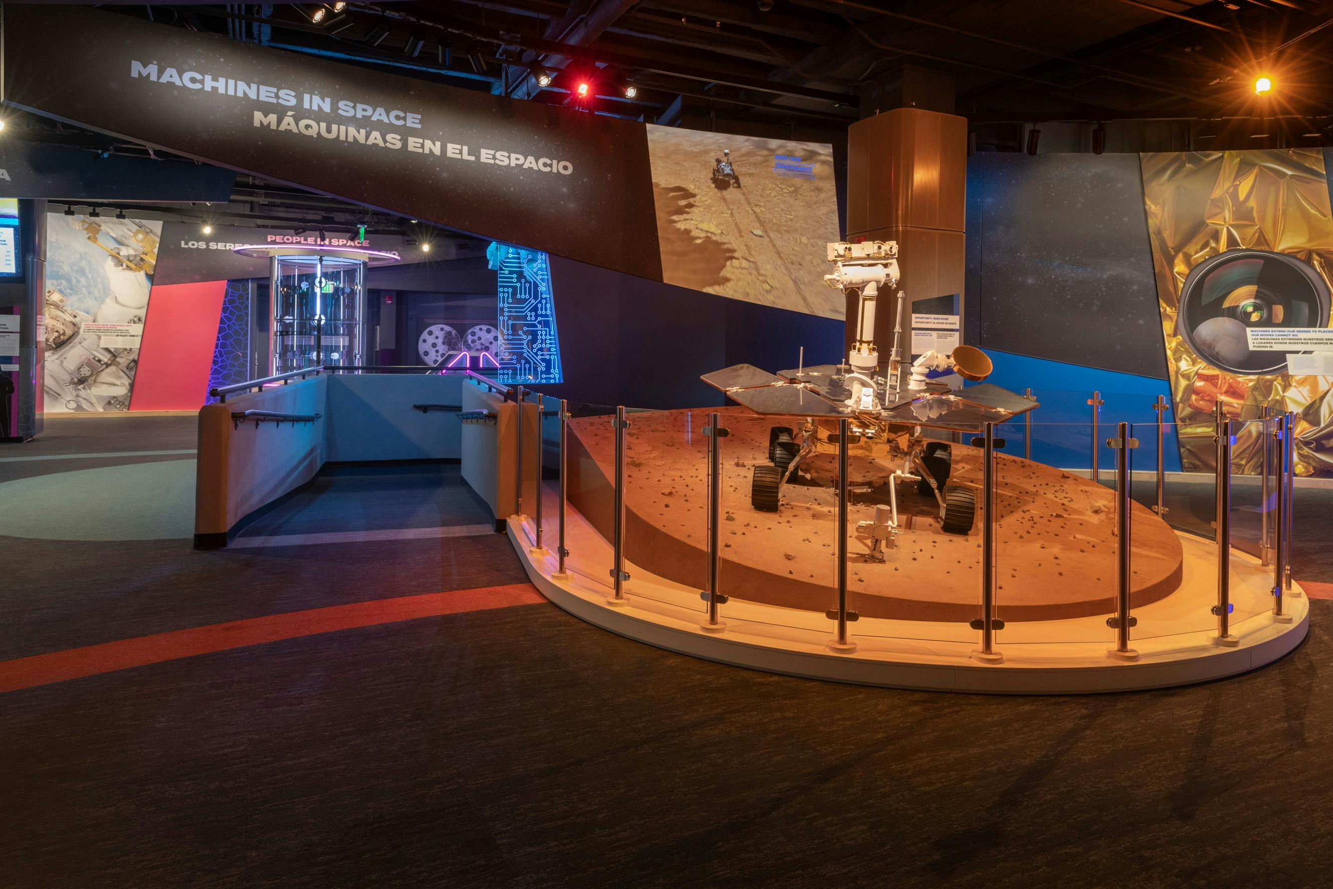 스페이스 오디세이 전시