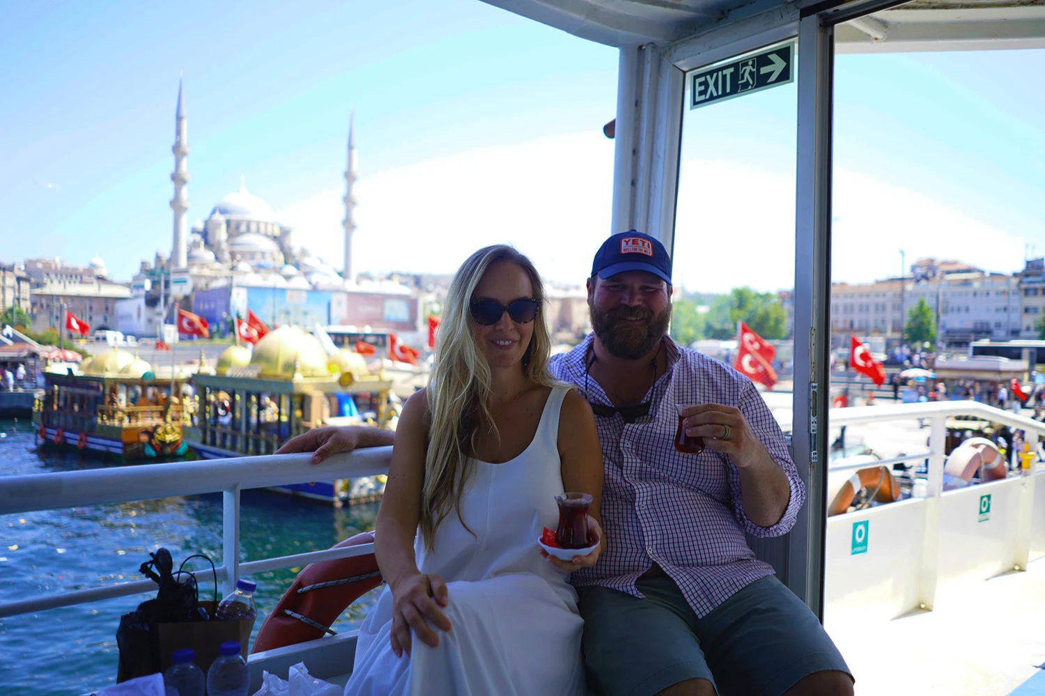 Istambul: cruzeiro pelo Bósforo saindo da estação de balsas de Eminönü + guia de áudio