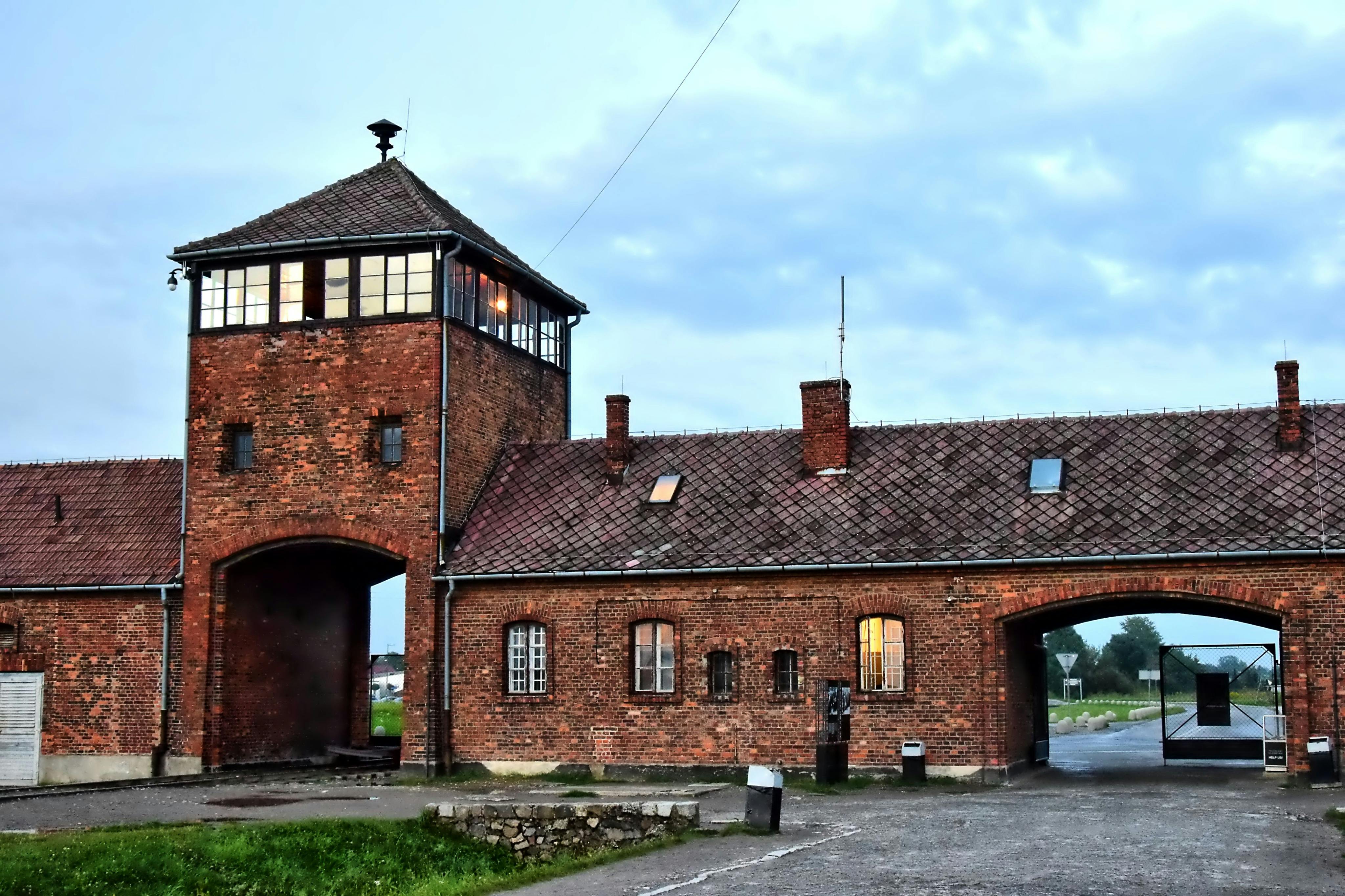 Auschwitz-Birkenau: Guided Tour from Wroclaw 2