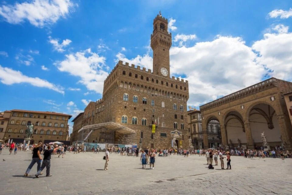 Signoria Square