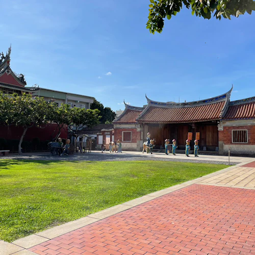 Kaohsiung: Fengyi Academy Ticket & Food Package