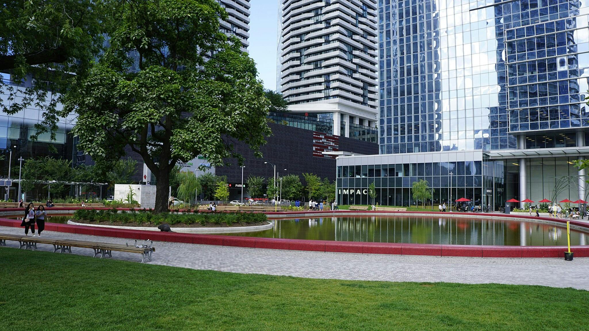 Love Park ve Filadelfii