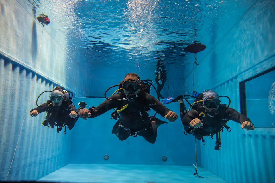 Dive Tank