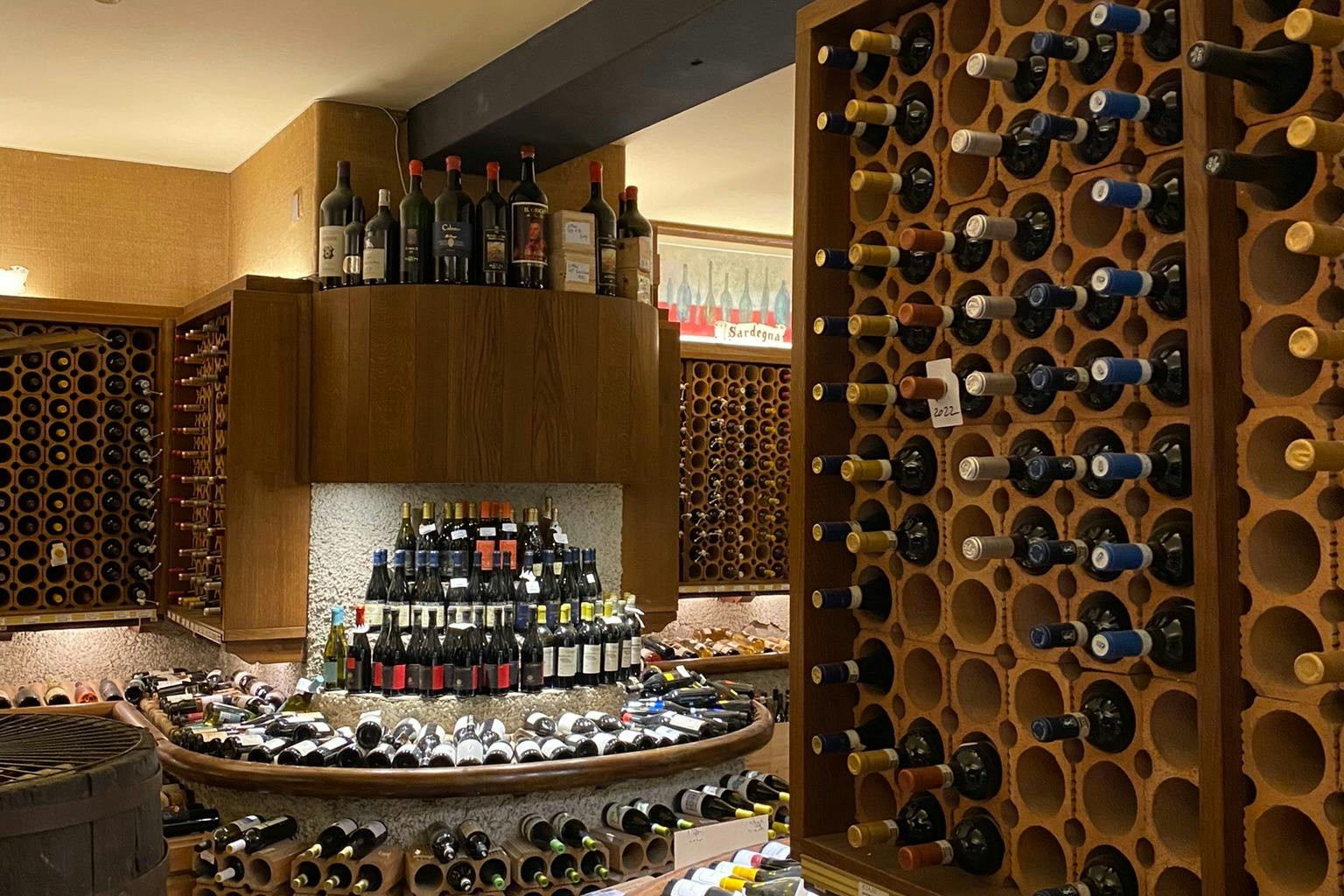 Οινοπωλείο Alessi