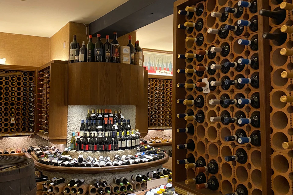 Alessi Wine Shop