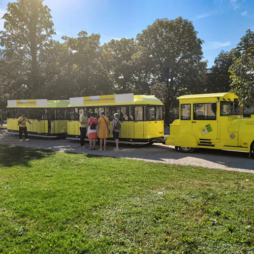 Viena: Panoramabahn Schönbrunn Express Hop-on Hop-off Train - Photo 7