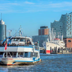 Elphi Plaza Guided Tour and Harbour Cruise 2