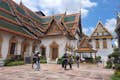 Klienci w Wat Phra Kaew
