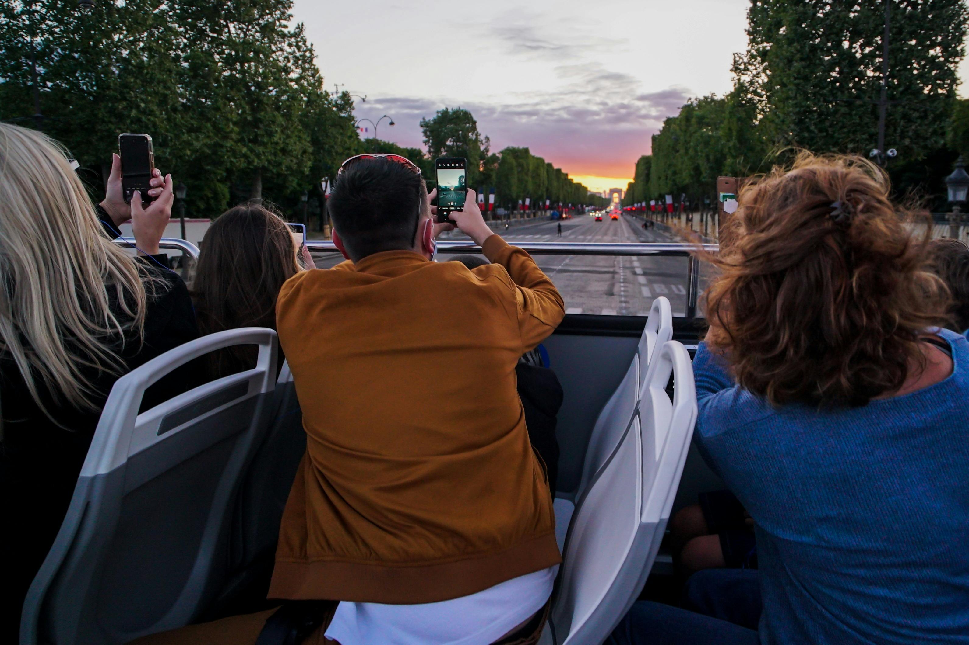 Tootbus Paris: Ônibus ecológico hop-on hop-off + passeio noturno de ônibus - Photo 3