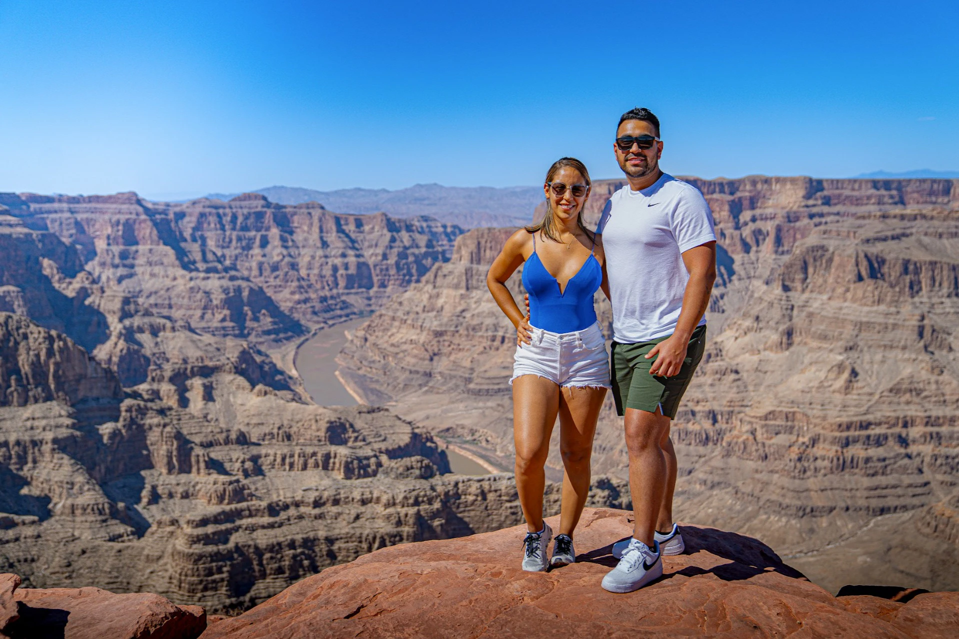 Grand Canyon West & Hoover Dam: Guided Tour from Las Vegas + Optional Skywalk