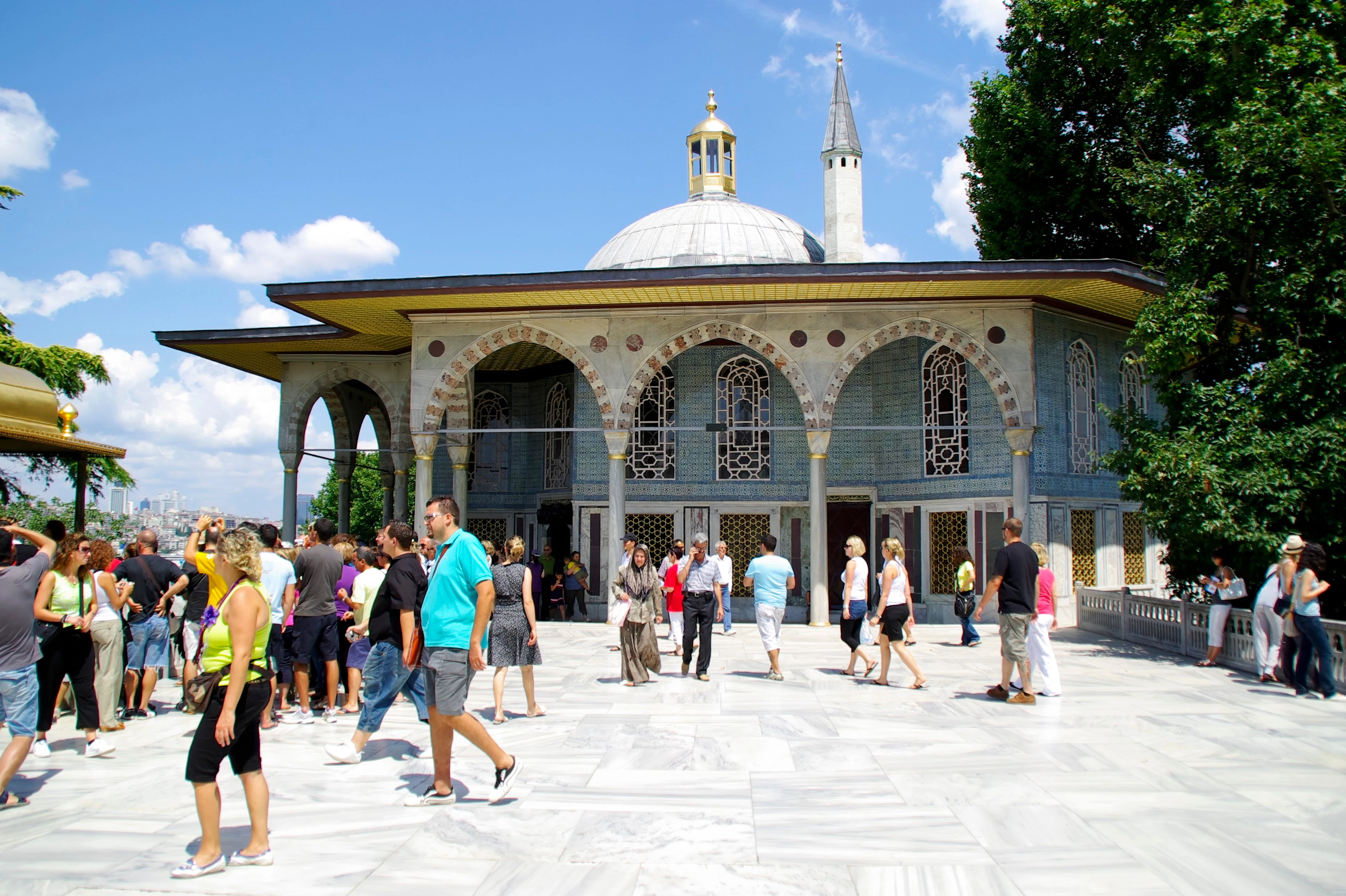 Istanbul: Guided Morning Walking Tour