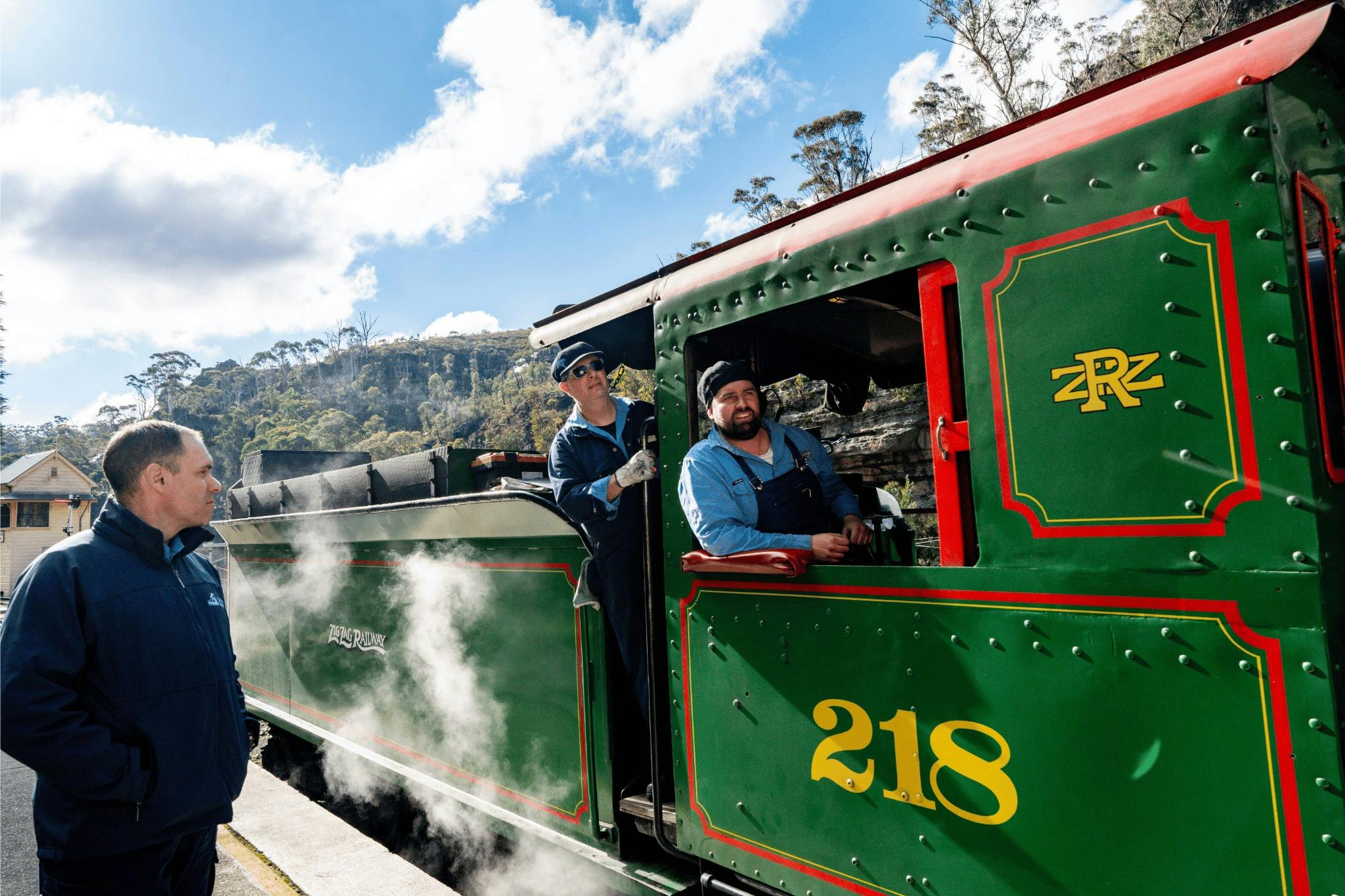 Blue Mountains: Tour from Sydney + Zig Zag Railway, Scenic World & Ferry Ride 2