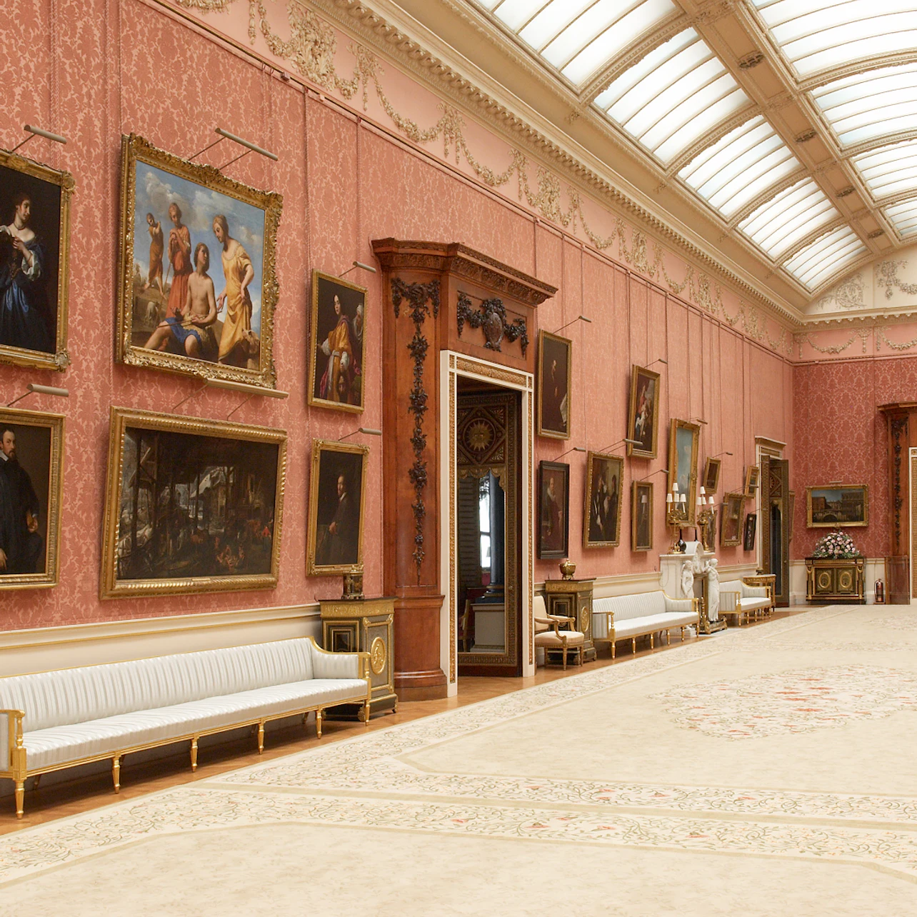 Buckingham Palace: State Rooms Admission with Audio Guide in London β Tiqets