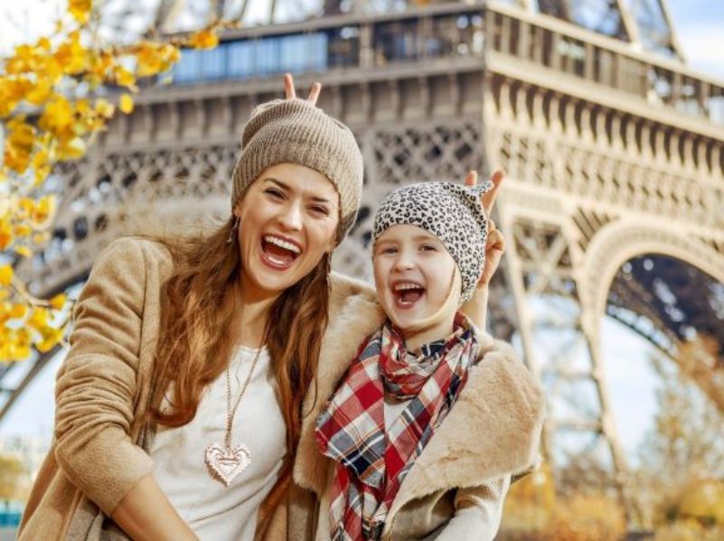 Family Cruise on the Seine - Paris - 